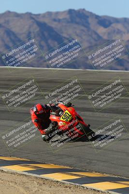 media/Mar-21-2025-CVMA Friday Practice (Fri) [[30cd4fe323]]/3-Racer 2/Session 2 (Bowl)/